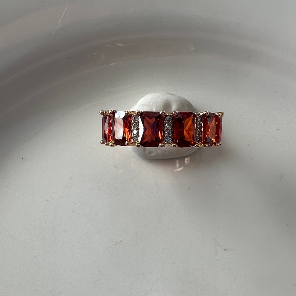 Pretty Bird Gold Ring with Red Stones